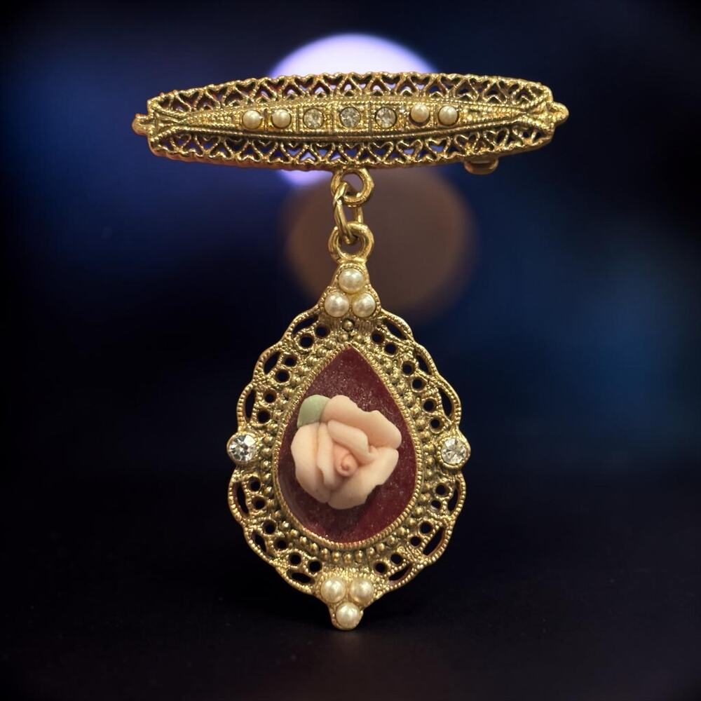 Victorian Rose Cameo Dangle Brooch 1928 Gold Filigree Pearl Rhinestone
